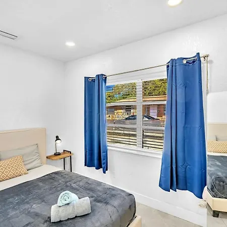 Boutique One Bdrm Close To Aventura Mall & Beach Hallandale Beach Exterior photo