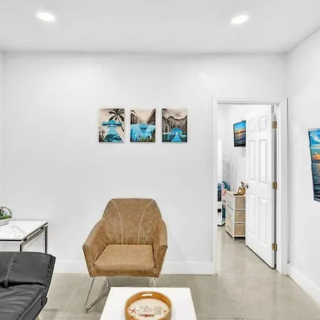 Boutique One Bdrm Close To Aventura Mall & Beach Hallandale Beach Exterior photo