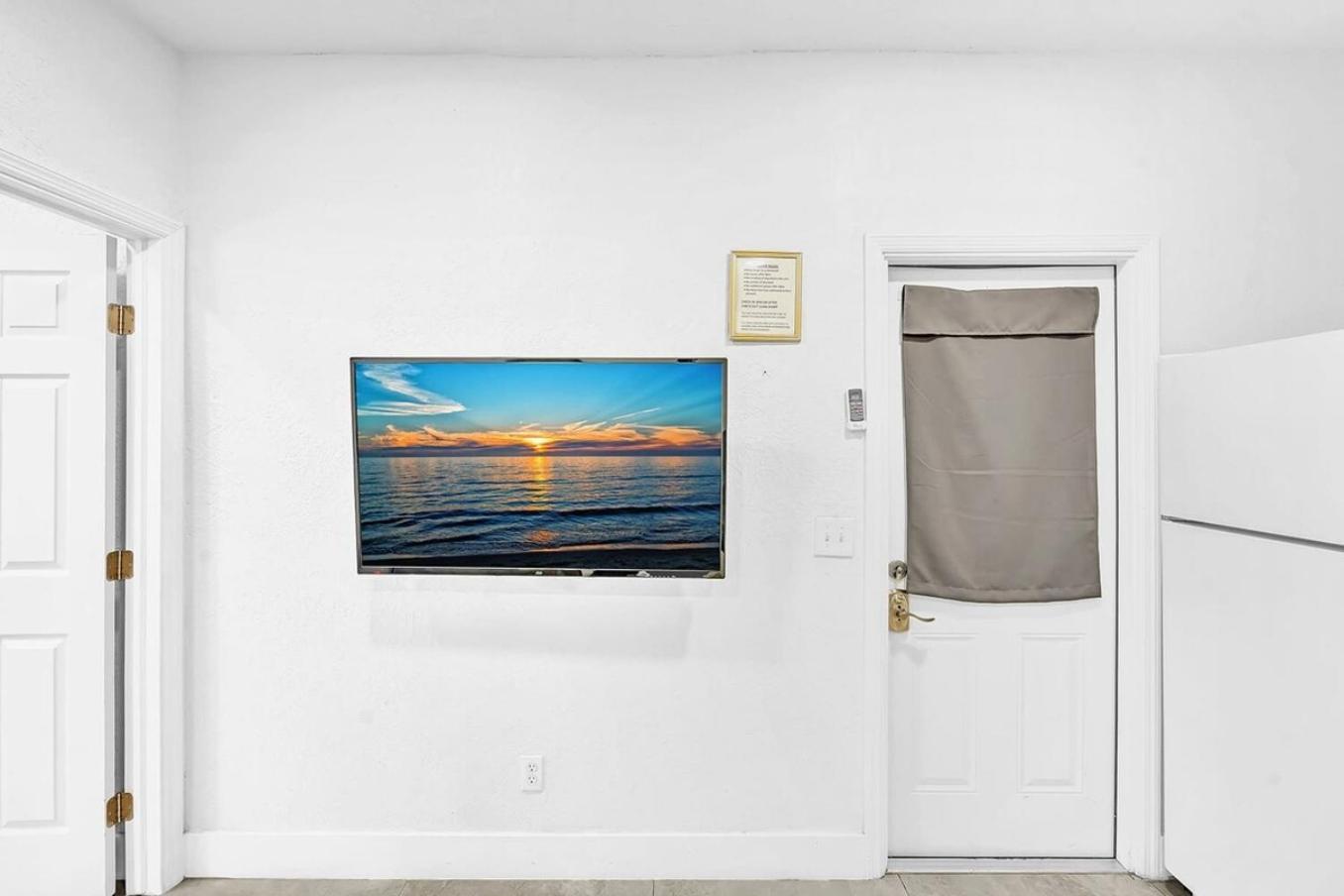 Boutique One Bdrm Close To Aventura Mall & * Hallandale Beach