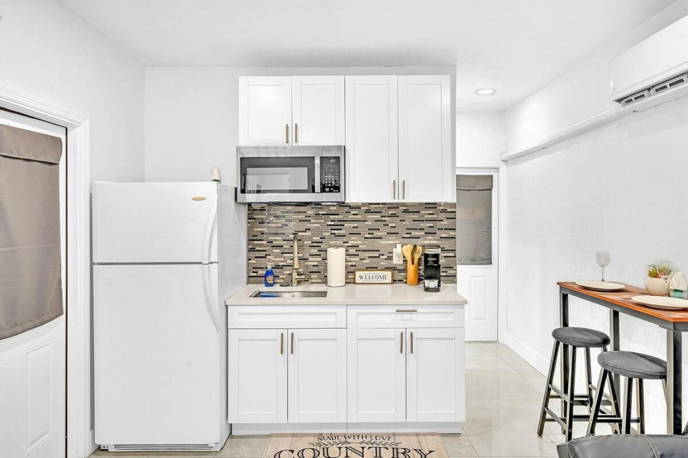 Boutique One Bdrm Close To Aventura Mall & Holiday home